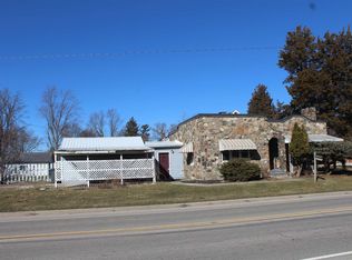 100 W Walnut St, Albany, IN 47320