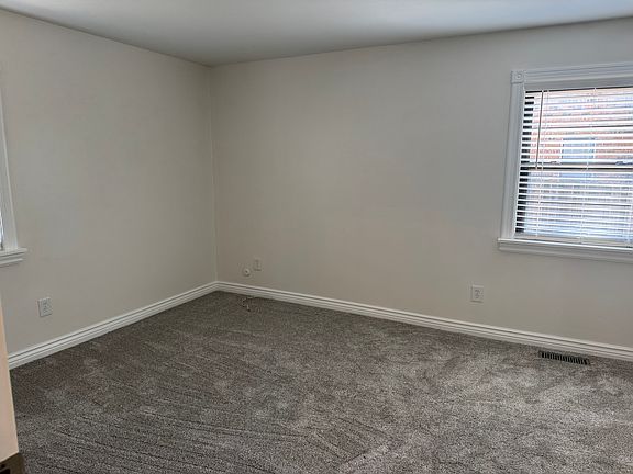 5th image of 439 S Clay Ave APT 1