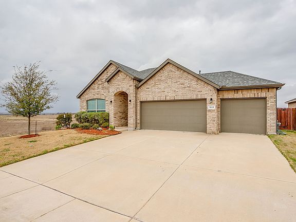 4th image of 1824 Millbrae Rd