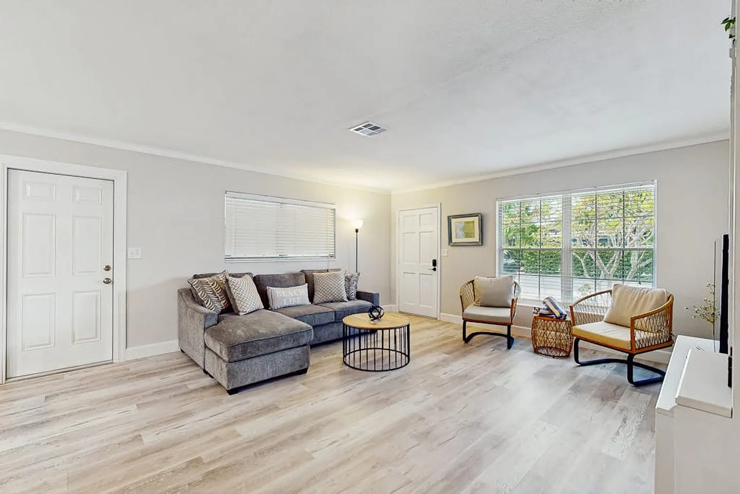 1 bed, 1.0 bath, 1550 sqft, $2,538 — Photo 1
