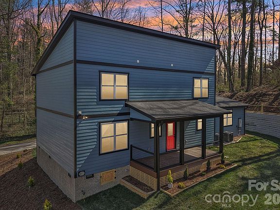 2nd image of 903 Lennox Park Dr