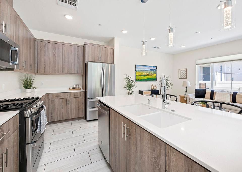 1st image of 35103 Vine Pl