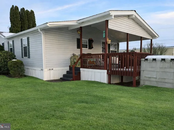 2 Log Ln, East Earl, PA 17519