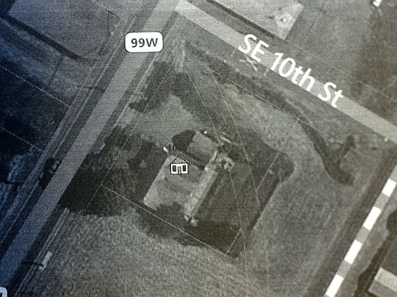 4th image of 1025 SE Highway 99w