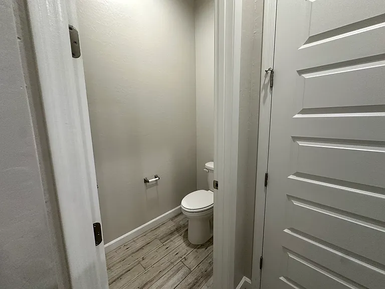 10319 W Harmony Ln — Photo 22