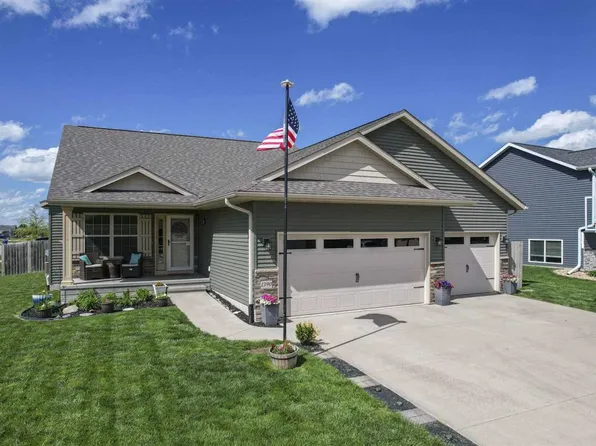 1390 Hancock St, North Liberty, IA 52317