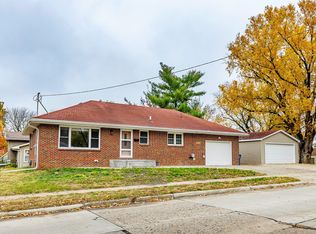 5115 Madison Ave, Des Moines, IA 50310