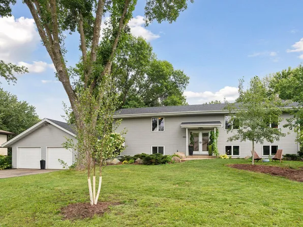 5865 Strawberry Ln, Shorewood, MN 55331