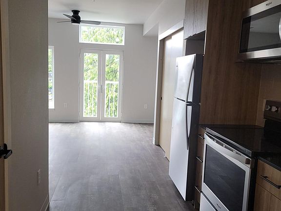 5th image of 444 6th Ave SE