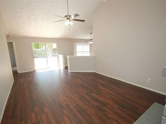 4th image of 22619 Braken Carter Ln
