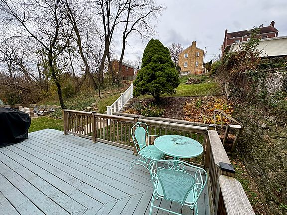 4th image of 614 Fernhill Ave