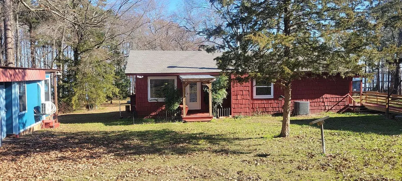 3 bed, 1800 sqft, $2,000 — Photo 2