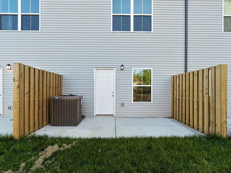 224 Drayton Dr #H — Photo 31