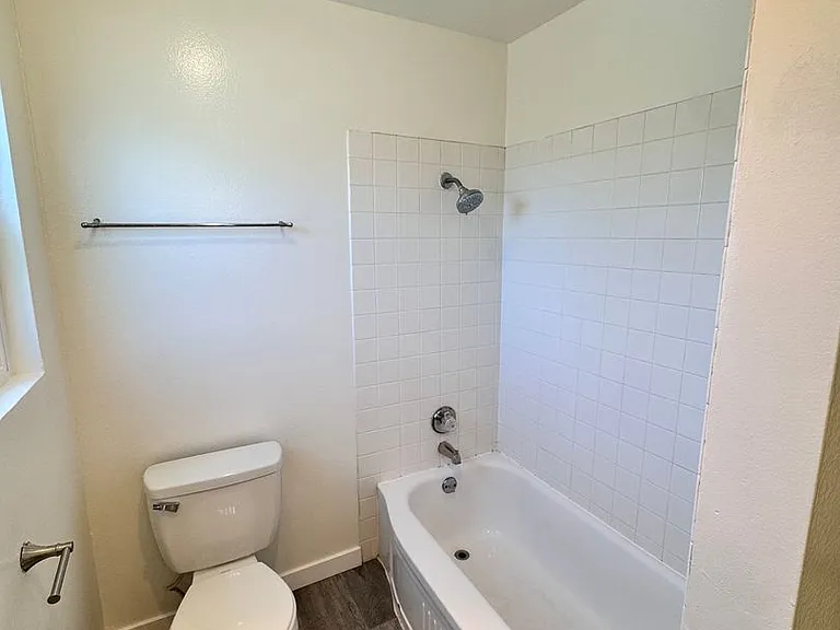 4321 Green Ave — Photo 13