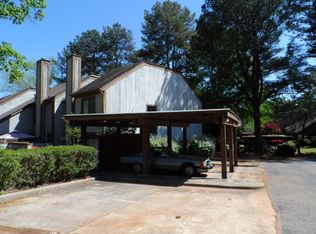 27 Willowick Dr, Lithonia, GA 30038
