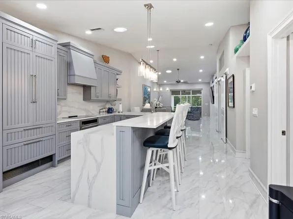 798 Wiggins Bay DR, NAPLES, FL 34110
