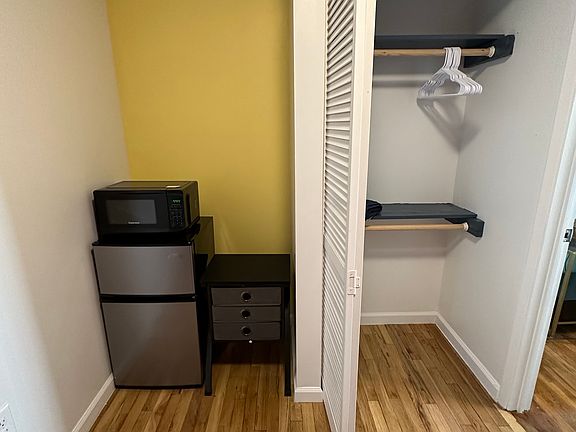 3rd image of 7506 Adobe Dr #1