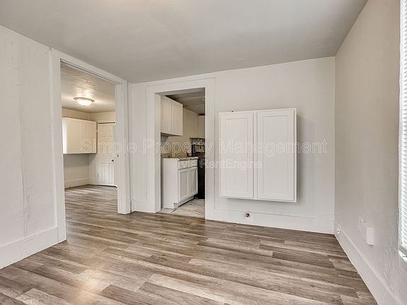3rd image of 2413 S Youngs Blvd