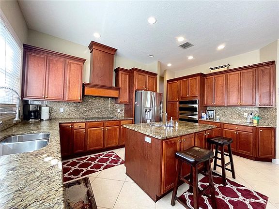 5th image of 17933 Cachet Isle Dr