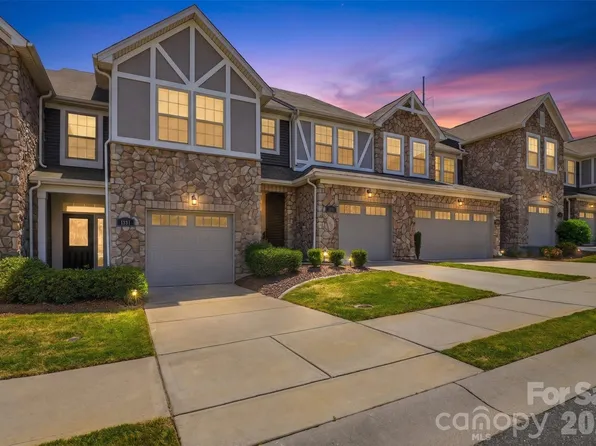 1223 Bhaltair Ln, Fort Mill, SC 29708
