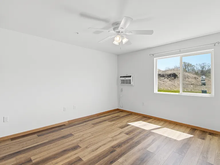 1360 Bayberry Ln #310 — Photo 10