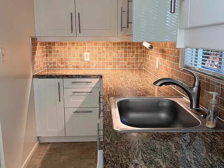 1484 Crescent Ave — Photo 12