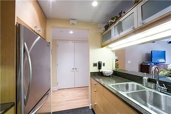Sold by Keller Williams NYC | media 14