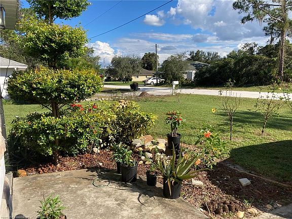 4th image of 311 Grosbeak Ave