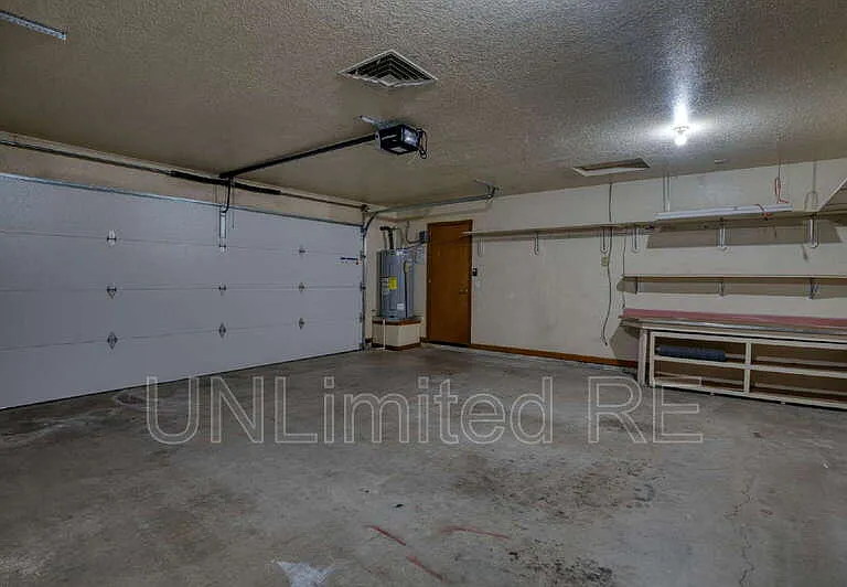 2512 Cisco Dr S — Photo 13