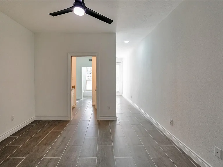 119 Capetown Ln — Photo 25
