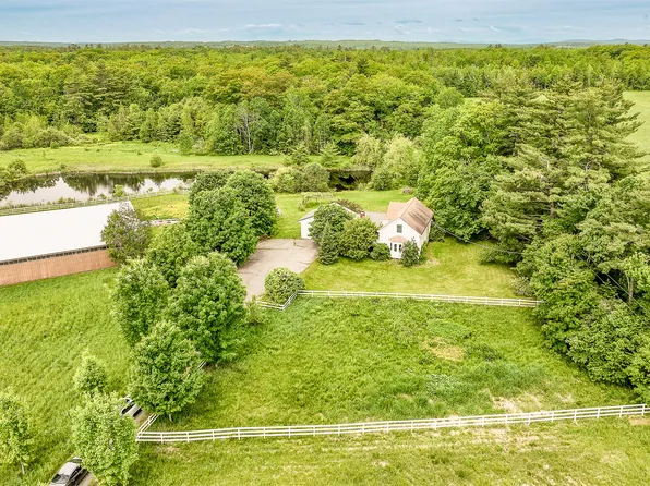 92 Bellsqueeze Road, Benton, ME 04901