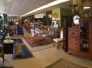 6981 Auburn Rd, Utica, MI 48317