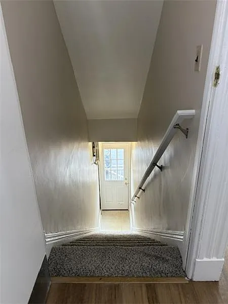 Building Photo - 835 York St #1