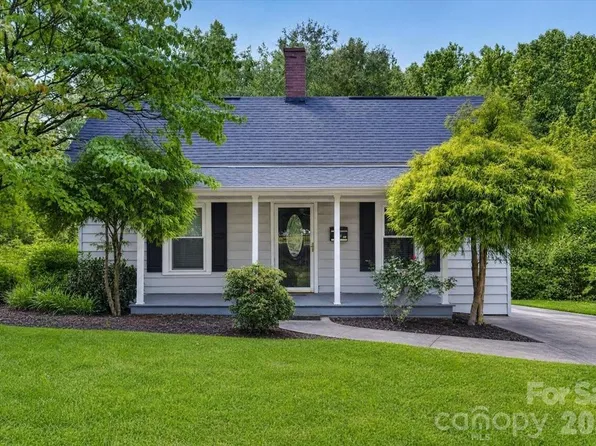 619 N Mountain St, Cherryville, NC 28021