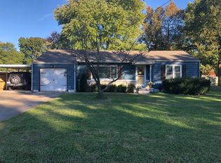 2336 S McCann Ave, Springfield, MO 65804