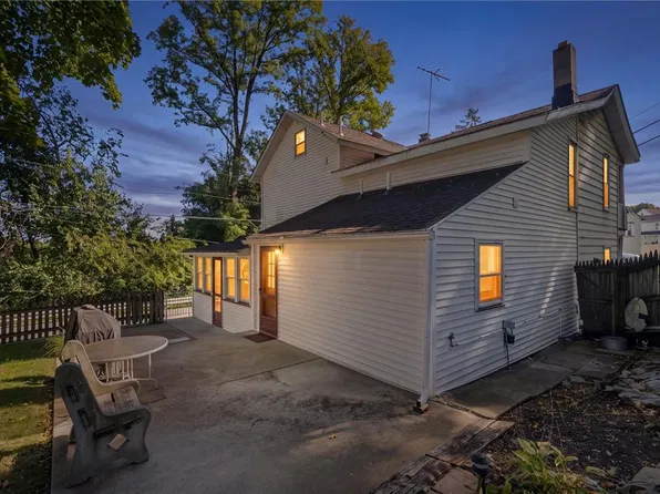 2004 N Lehigh Ave, Whitehall, PA 18052