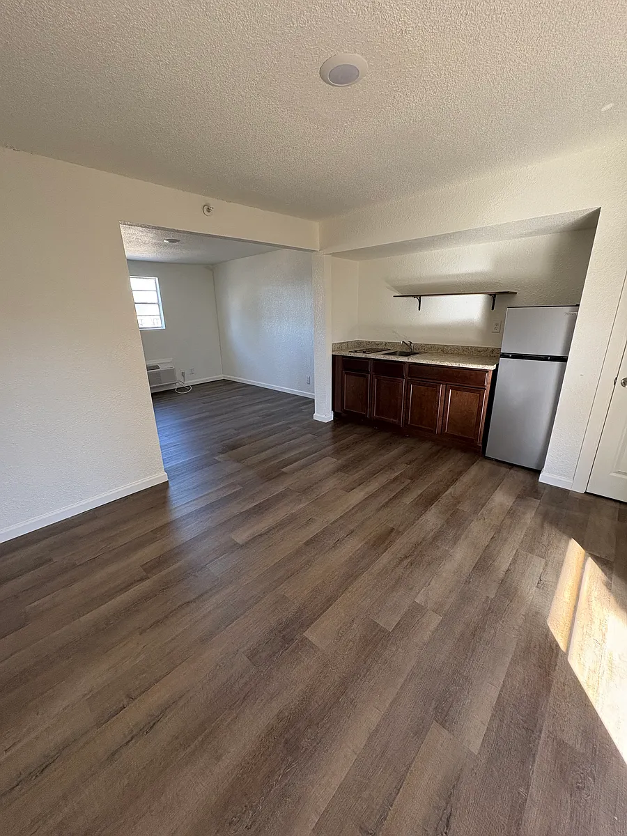 Building Photo - 2350 Turrentine Dr #287