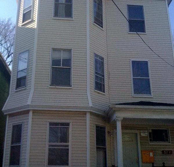 177 Chestnut Ave #1 — Photo 1