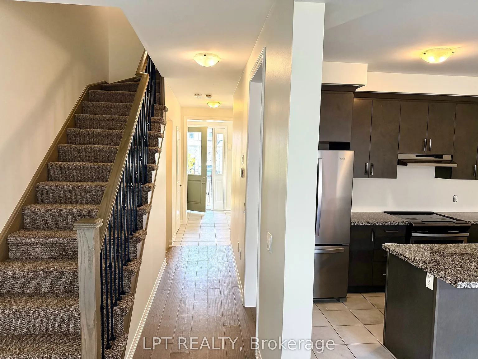 4 bed, $2,900 — Photo 4
