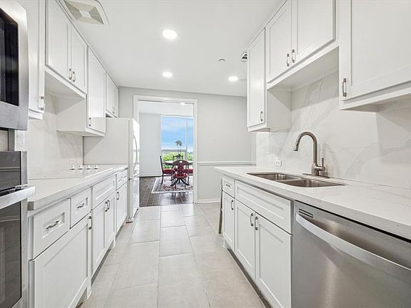5th image of 5100 San Felipe St Unit 67E