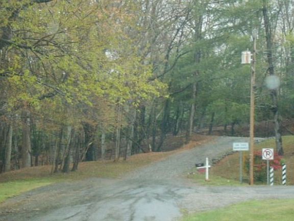 Exterior Neighborhood (street photo)