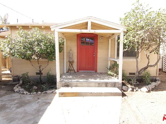 3rd image of 2418 Florencita Ave