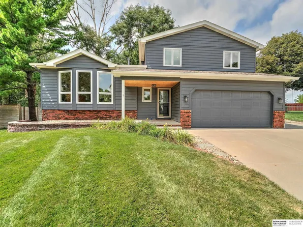 4610 S 154th Avenue Cir, Omaha, NE 68137