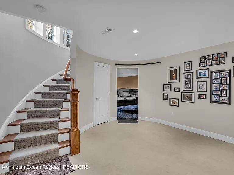 502 Brighton Ave — Photo 51