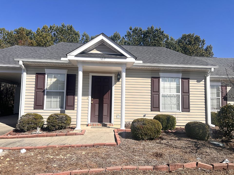 1st image of 107 Larkspur Ln #1