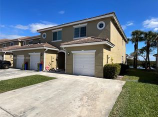 Pelican Pointe, Hollywood, FL 33025