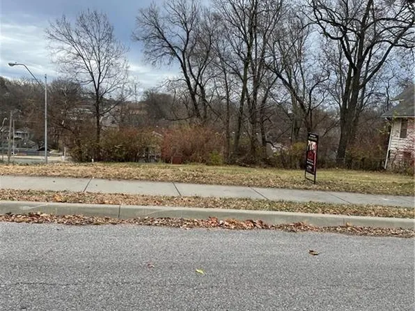 806 E Linwood Blvd, Kansas City, MO 64109