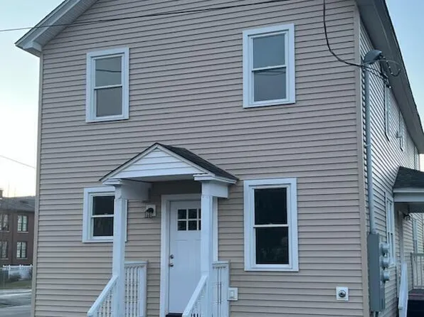 402 N Valley Ave #A, Olyphant, PA 18447