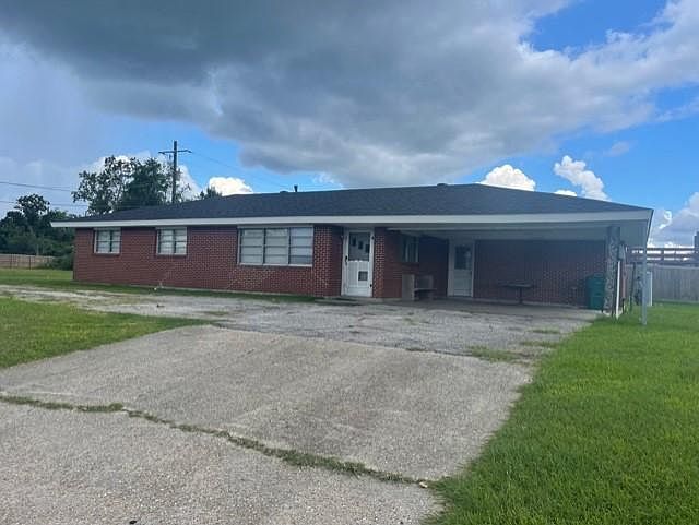 1st image of 3900 Maplewood Dr