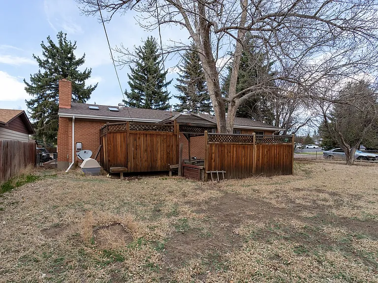 3727 Meadowland Blvd — Photo 27